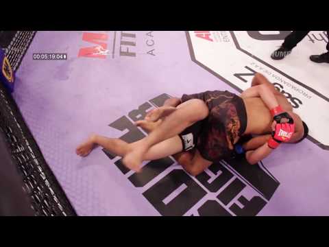 Premium Fight 8 - Luta 5 - MMA - Clesio Caveirinha vs Thiago Taveira