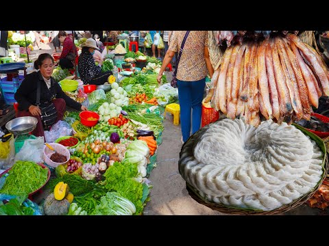 , title : 'Plenty of fish, fruits & vegetables @ Boeng Chhouk food market in Battambang, Cambodia'