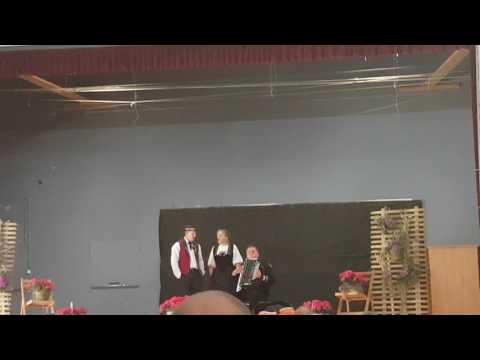 Jodlerduett Sändy & Florian ,,lysi Stonde,, vom Jürg Röthlisberger (Brig 2017) #schweiz #jodler