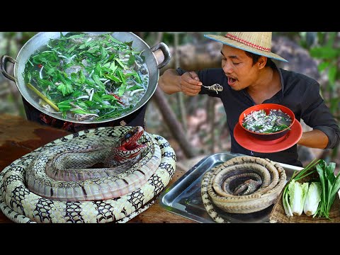 COOKING SNAKE SOUP RECIPE - Delicious Big Snake Boil For Food