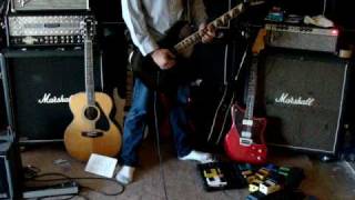 Video thumbnail for Jackson DK2 Dinky Trans Black w/ Duncans by IplayMusic2