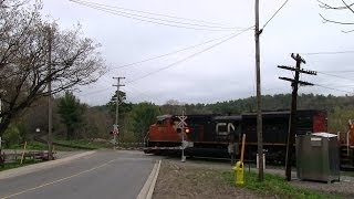 preview picture of video 'CN 8821 at Parry Sound (22MAY2014)'