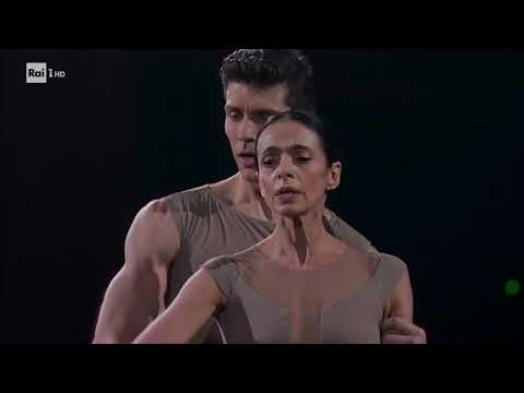 Alessandra Ferri e Roberto Bolle - Danza con me 01/01/2019