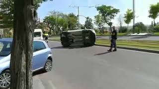Accidente de un coche en Avenida de Madrid de Jaén