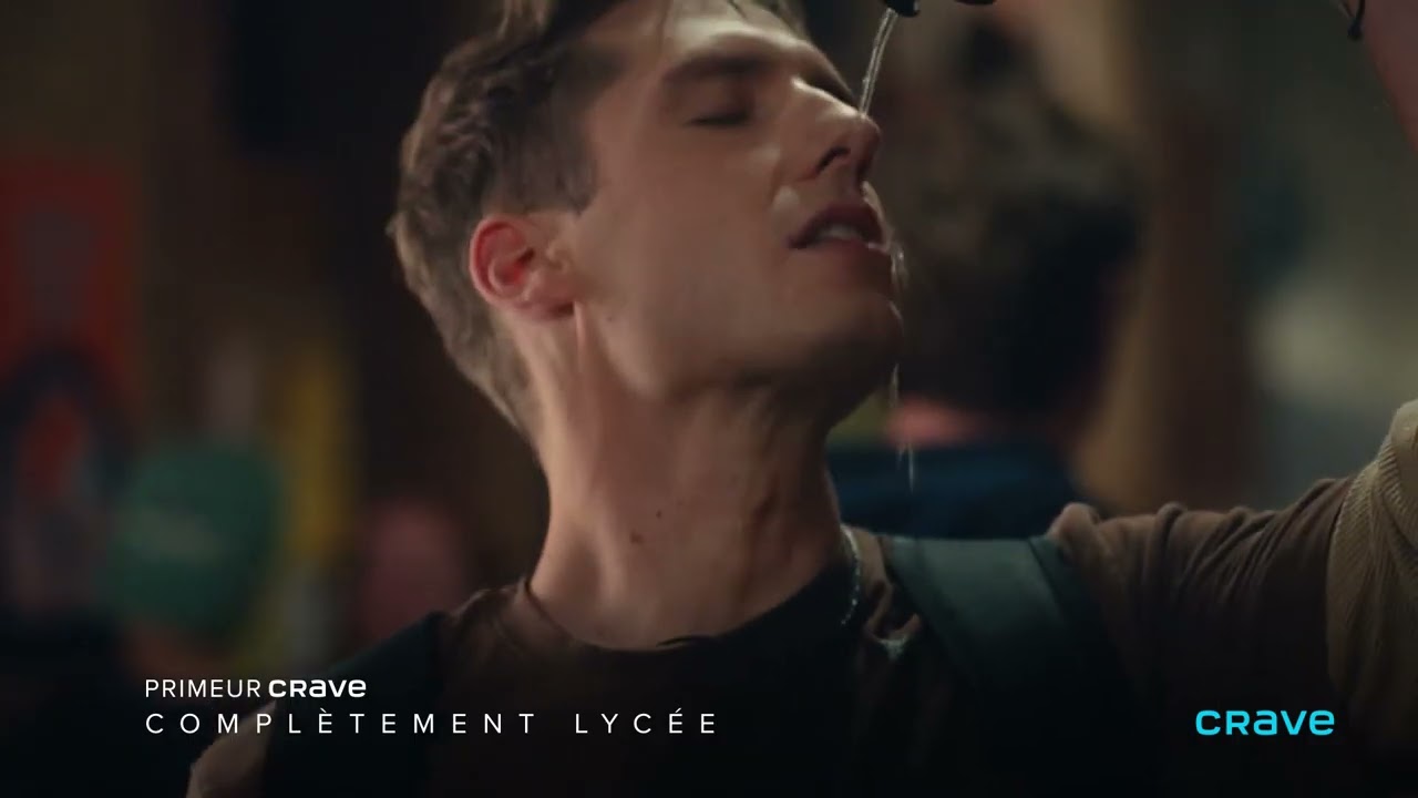 Complètement lycée Trailer Thumbnail