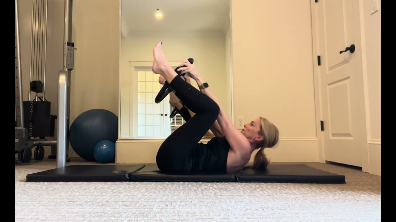 Hundred: Pilates Ring