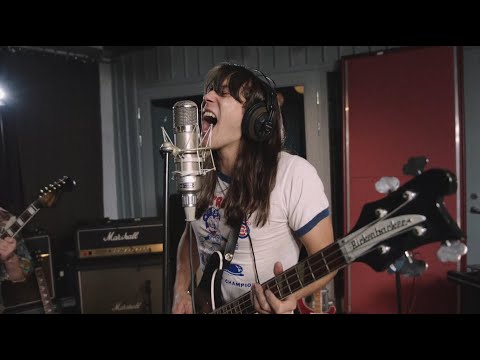 HÄLLAS - Carry On | Napalm Records