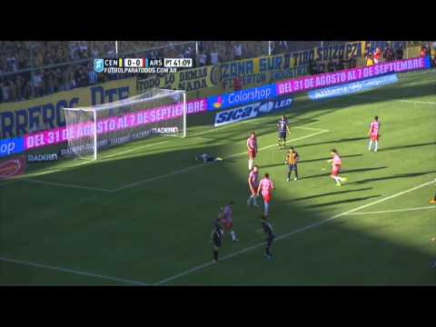 Polémica y gran atajada. Central 0 - Arsenal 0. Fecha 23. Primera División 2015. FPT.