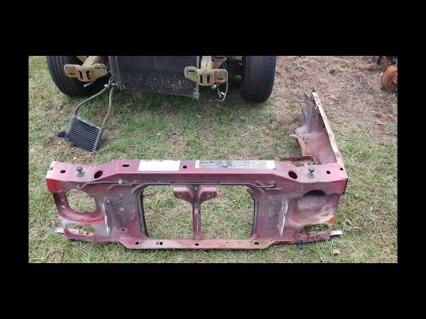 2001 Ford Ranger wreck REBUILD! Radiator support and fender rail removal. #8