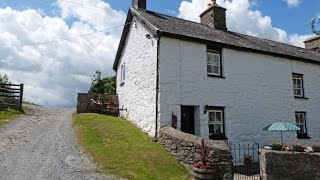 preview picture of video 'Cosy, pet friendly cottage holiday in Mid Wales'