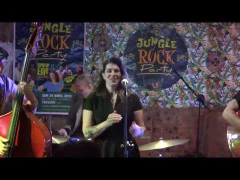 Ramblin' Ellie & The Bashtones