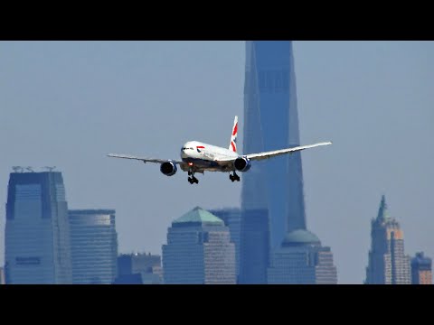 10 Airliners Landing on a 6800ft / 2000m Runway at Newark Liberty Int'l Airport EWR (Full HD)