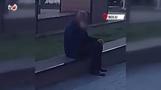 Cadde Ortasında Boynuna ve Yüzüne Kesikler Attı