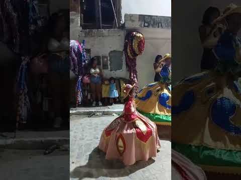 CHEGADA DAS BAIANAS DO MARACATU LEÃO COROADA DE ARAÇOIABA-PE
