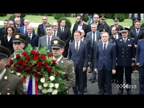 Državni vrh položio vijence na Mirogoju povodom Dana neovisnosti