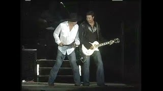 MONTGOMERY GENTRY Daddy Wont Sell The Farm 2008 LiVe