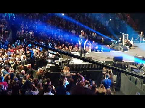 Tony Robbins Fired Up at UPW Miami 2019