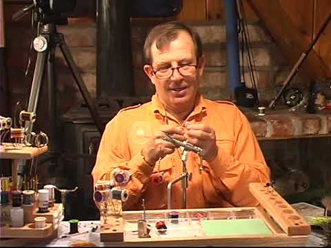 Beginning fly tying lesson 5 Griffiths gnat modification