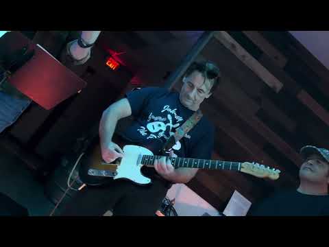 𝐌𝐢𝐤𝐞 𝐃𝐚𝐥𝐭𝐨𝐧 - 𝙒𝙤𝙣𝙙𝙚𝙧 𝙁𝙪𝙡𝙡 𝙇𝙞𝙛𝙚 🅻🅸🆅🅴 @ 𝐅𝐫𝐲𝐞 𝐁𝐫𝐞𝐰𝐢𝐧𝐠