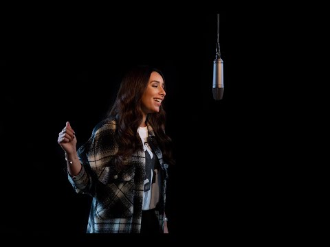 Hafssa Da - AYOUJIR feat. LeMagicien (Clip officiel) sous-titres fr disponible