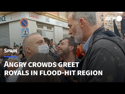 Spanish royals face angry crowd as they visit flood-hit Valencia region | AFP