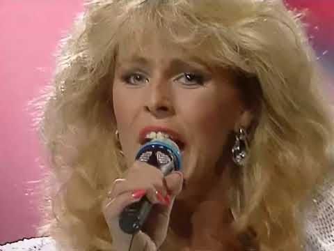 1987 Netherlands: Marcha - Rechtop in de wind (5th place at Eurovision Song Contest in Brussels)