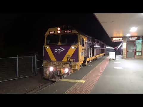 V/line 8868 N454 with N10 And 8869 N475 With FN9 At South Geelong