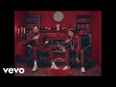 Danny Saucedo, Niello - Kungar av December