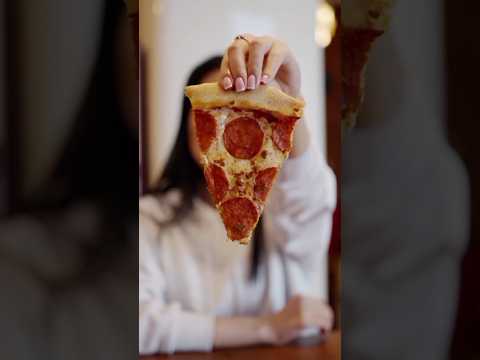 The History of Pizza: From Ancient Greece to Italy 🇮🇹