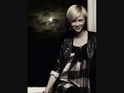 Bertine Zetlitz-Ashamed