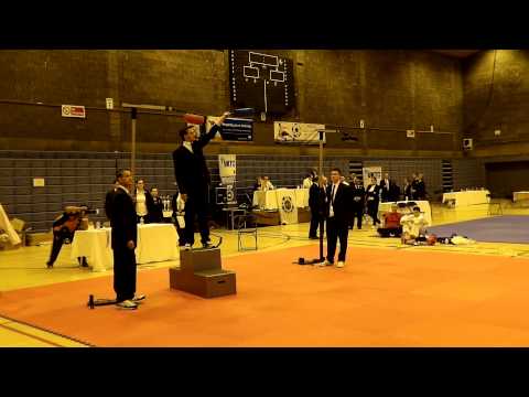 Scott Wyllie vs Alan Rafferty in an incredible flying high kick