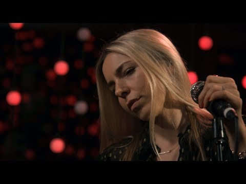 HÆLOS - Buried In The Sand (Live on KEXP)