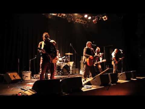 HANDSOME YOUNG STRANGERS - SWEET AS A NUT -MANNING BAR UNI SYDNEY 2013