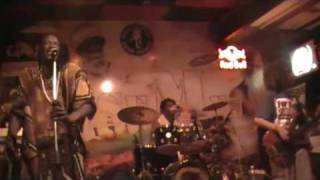 Yannick Koffi live on bass guitar with Ismael Isaac.mp4