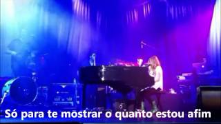 Stop Standing There - Avril Lavigne(LIVE) legendado HD