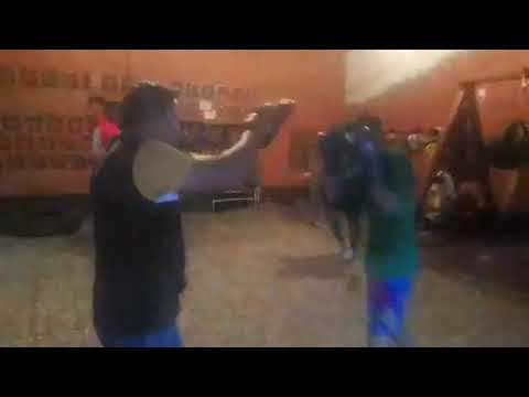 Entrenamiento, esc. boxeo amateur Francisco Huerta. viernes 18 agosto 2023.