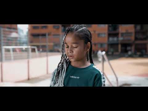 JD Sports x Armani Kowachee: JD Junior - Langgar