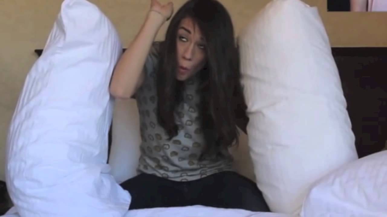 Colleen Ballinger (MAGIC)