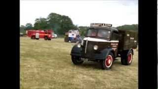 preview picture of video 'Commercial Vehicles at Northleach Steam & Vintage Show 2013'