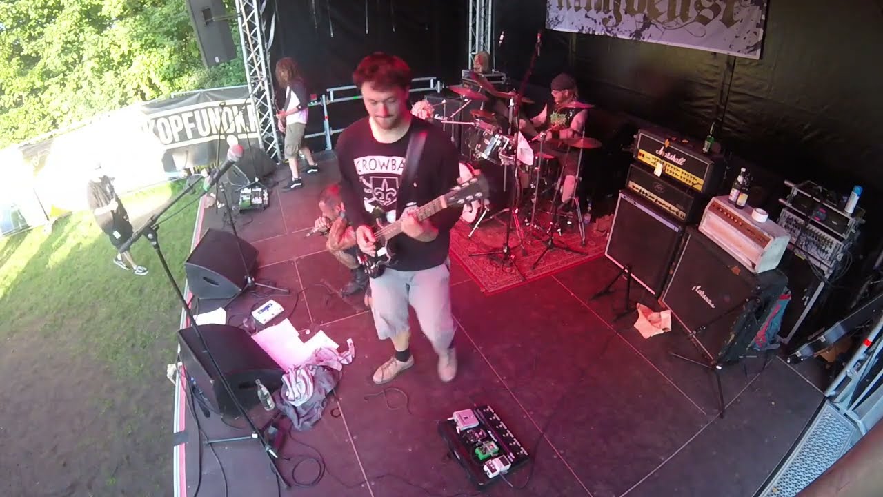 KINGBEAST - Caving In / Straps Of Wrath (live at Lindenhain)