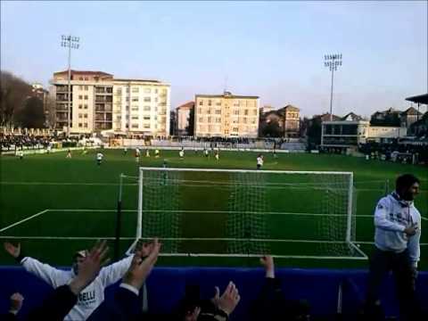 CURVA OVEST PRO VERCELLI !!! PRO VS REGGINA 26/01 / 2013mp4