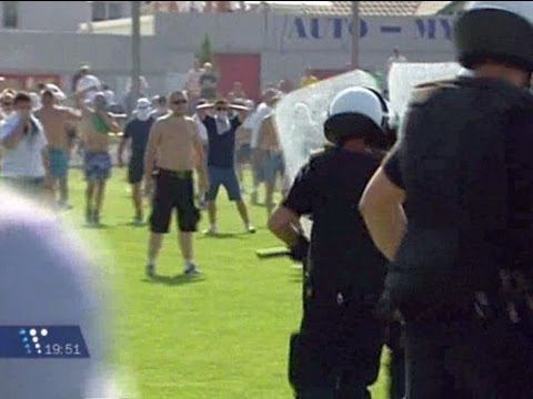 Piłka nożna 21 wieku = walka kiboli 