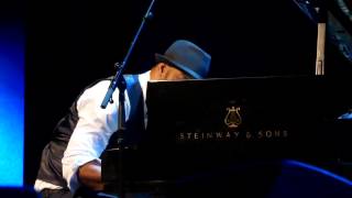 Roberto FONSECA : ABUC , le &quot;Célèbre Boléro&quot; (2017) (BESAME MUCHO)