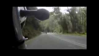 preview picture of video 'Suzuki SV1000 on Murcheson hwy part 2'