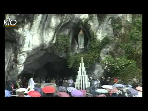 Chapelet à Lourdes