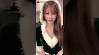 巨乳サンタ美形コスプレヤーライブ　#サンタ #クリスマス　#谷間