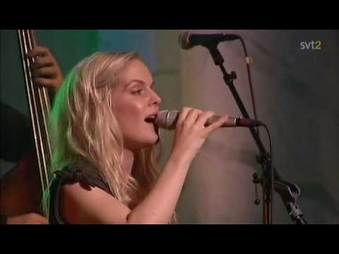 Jul i Folkton - Julvisa i Finnmarken (Cassels, 2009)