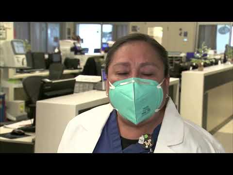 美國冠狀病毒死亡人數突破30萬，因為救援已經到來。 (U.S. coronavirus deaths cross 300,000 as help arrives)