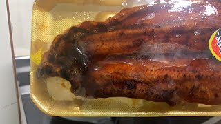 ウナギ焼く