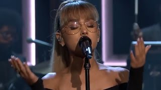 Ariana Grande Performs Soulful "Jason's Song (Gave It Away)" On Tonight Show Starring Jimmy Fallon